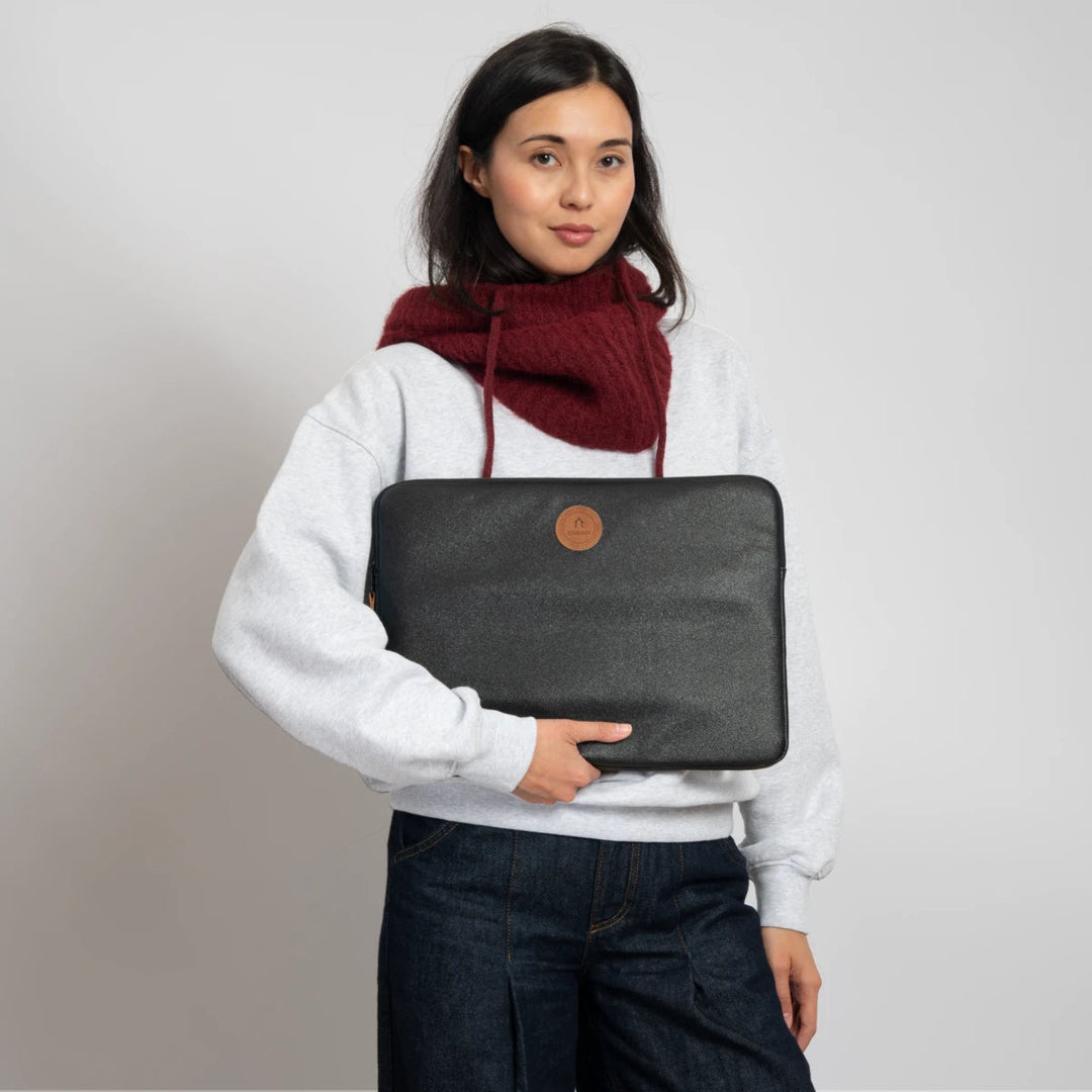 Housse ordinateur noir 16 pouces Chelsea Cabaia
