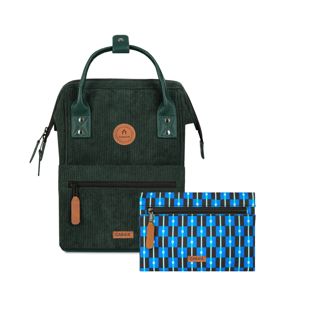 Sac dos Adventurer small en velours vert cotelé Bremen Cabaia 