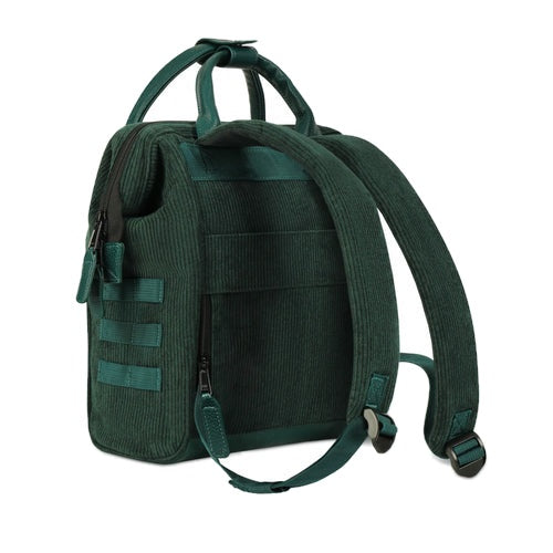 Sac dos Adventurer small en velours vert cotelé Bremen Cabaia 